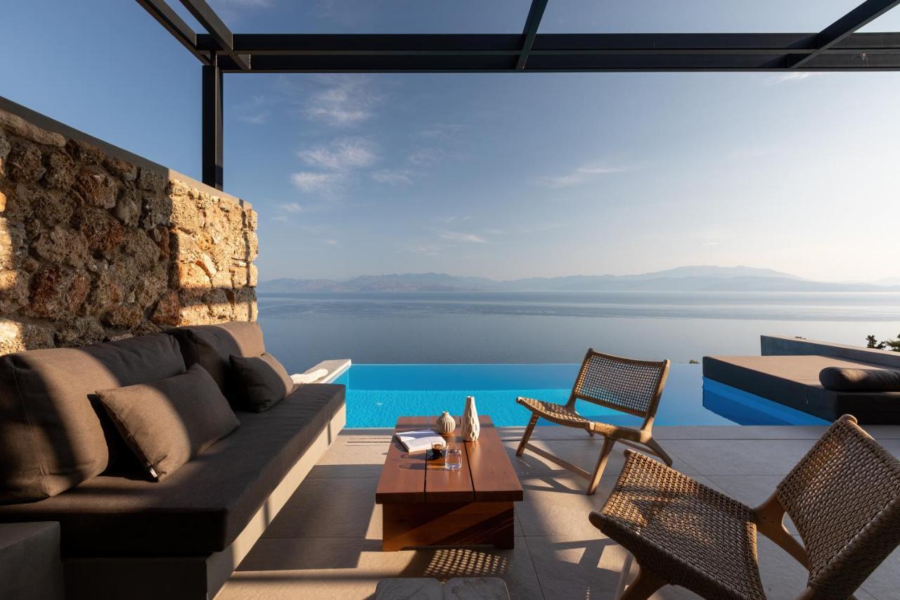 ​Le Grand Bleu Resort Derveni Exterior photo