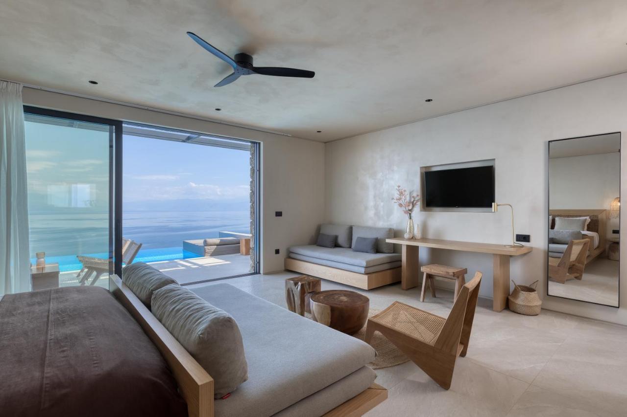 ​Le Grand Bleu Resort Derveni Exterior photo