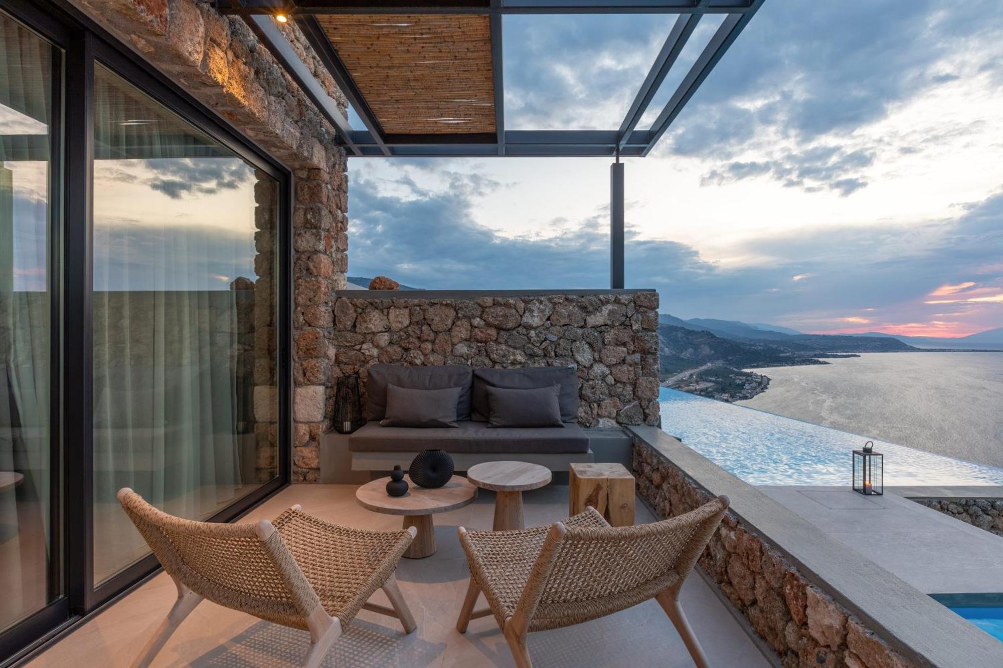 ​Le Grand Bleu Resort Derveni Exterior photo
